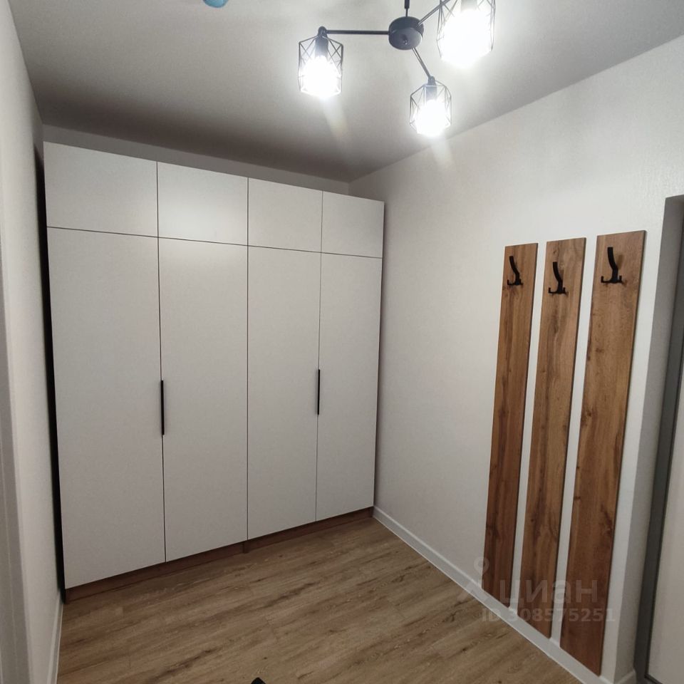 Аренда 1-комн квартиры на вторичном рынке улица 3-я Нововатутинская, 15к3