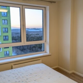 Продажа 3-комн квартиры на вторичном рынке ул Саларьевская,  д. 8,  к. 2