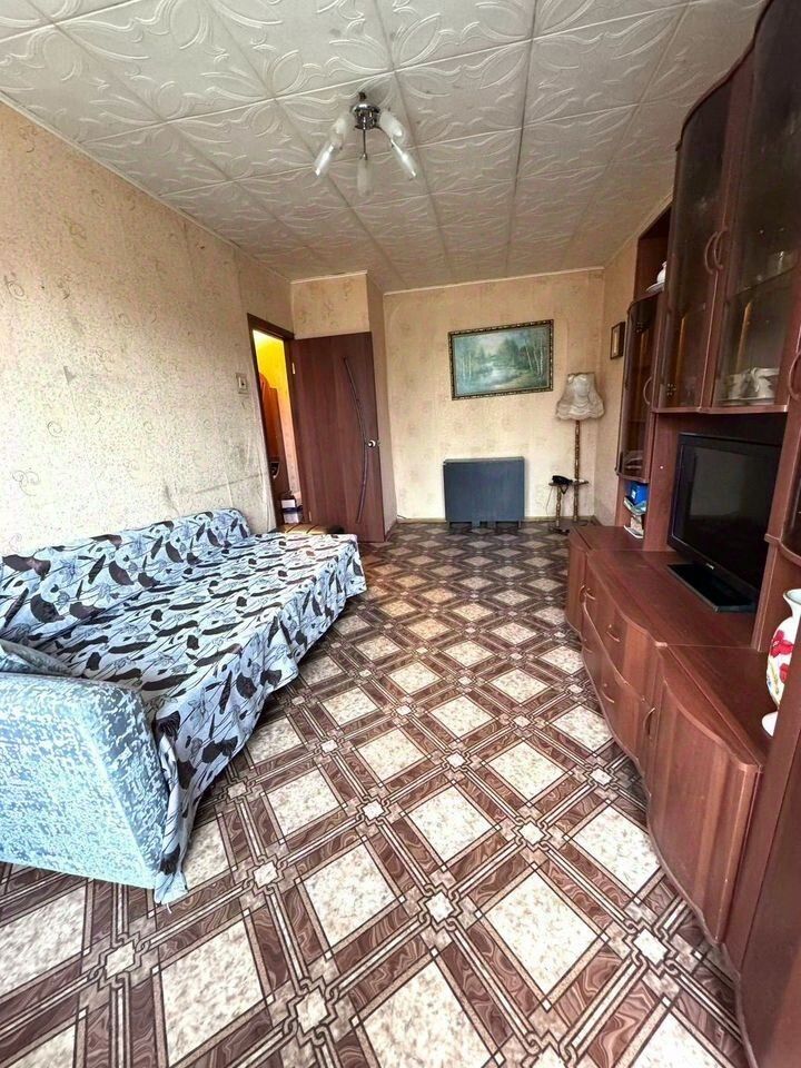 Продажа 2-комн квартиры на вторичном рынке Кронштадт, Советская улица, 15