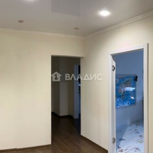 2-комн квартира Маршала Захарова ул,  д. 12,  к. 1