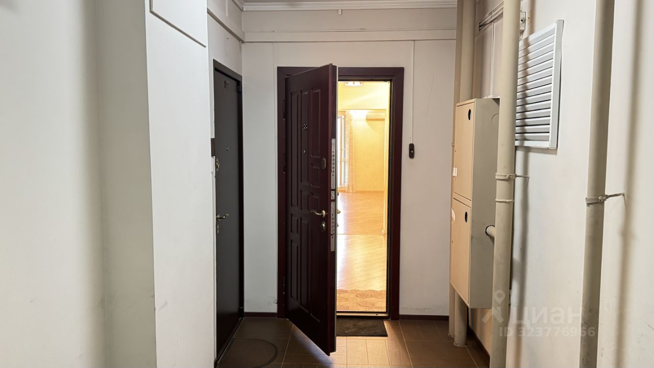 Продажа 4-комн квартиры на вторичном рынке улица Академика Пилюгина,  д. 6