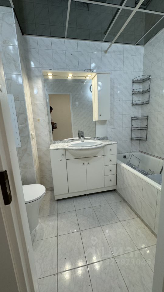 Продажа 2-комн квартиры на вторичном рынке Рублевское шоссе, 42К2