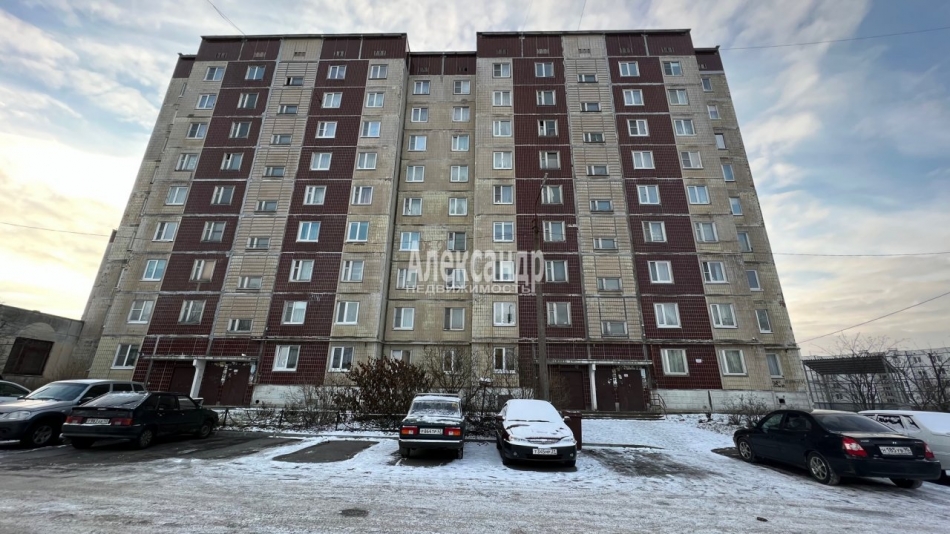 Продажа 1-комн квартиры на вторичном рынке Выборг г., Гагарина ул. ,  д. 45