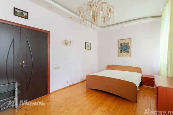 Продажа 3-комн квартиры на вторичном рынке Генерала Рычагова ул,  д. 21