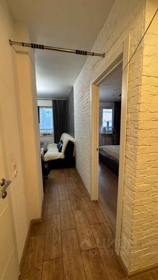 Продажа 1-комн квартиры на вторичном рынке Заневский проспект, 42