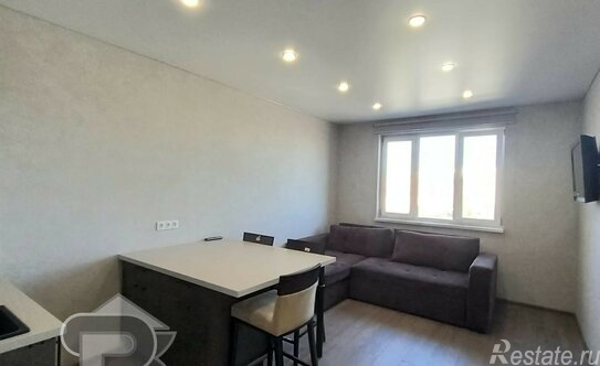 Продажа 1-комн квартиры на вторичном рынке Высокое, Клубная улица,  д. 38А