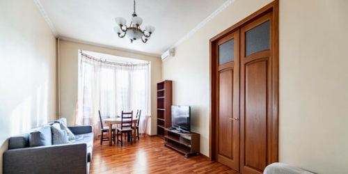 2-комн квартира улица Макаренко,  д. 8