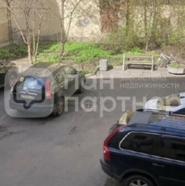 Продажа 3-комн квартиры на вторичном рынке улица Декабристов,  д. 33