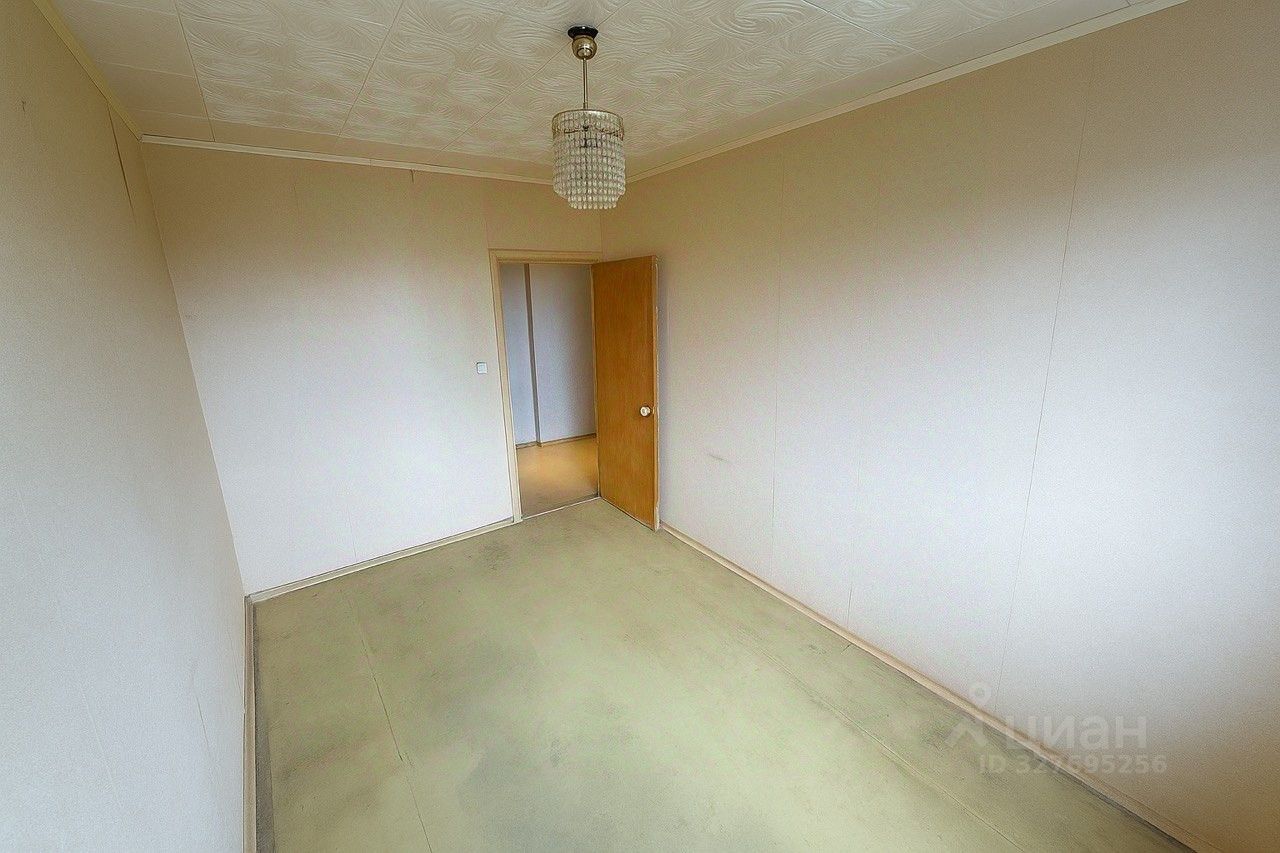 Продажа 3-комн квартиры на вторичном рынке Королев, улица Мичурина, 1б