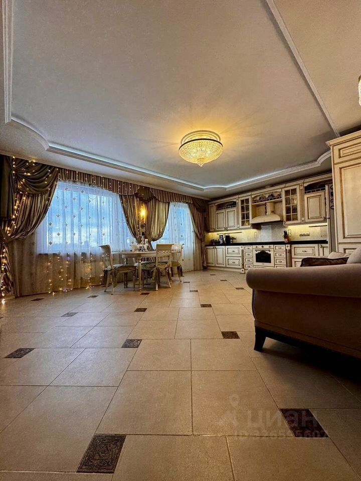 Продажа 3-комн квартиры на вторичном рынке проспект Тореза, 44к2