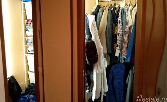 Продажа 3-комн квартиры на вторичном рынке Трамвайный пр-кт