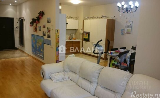 Продажа 4-комн квартиры на вторичном рынке улица Шумкина