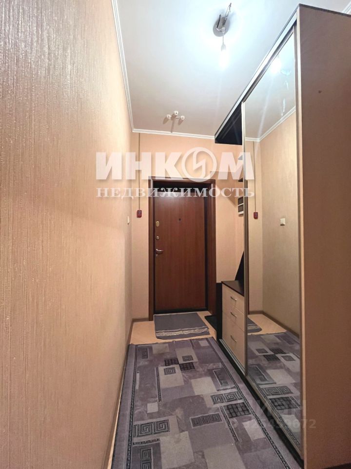 Продажа 1-комн квартиры на вторичном рынке Западный мкр, Октябрьский пгт, улица Спортивная, 1