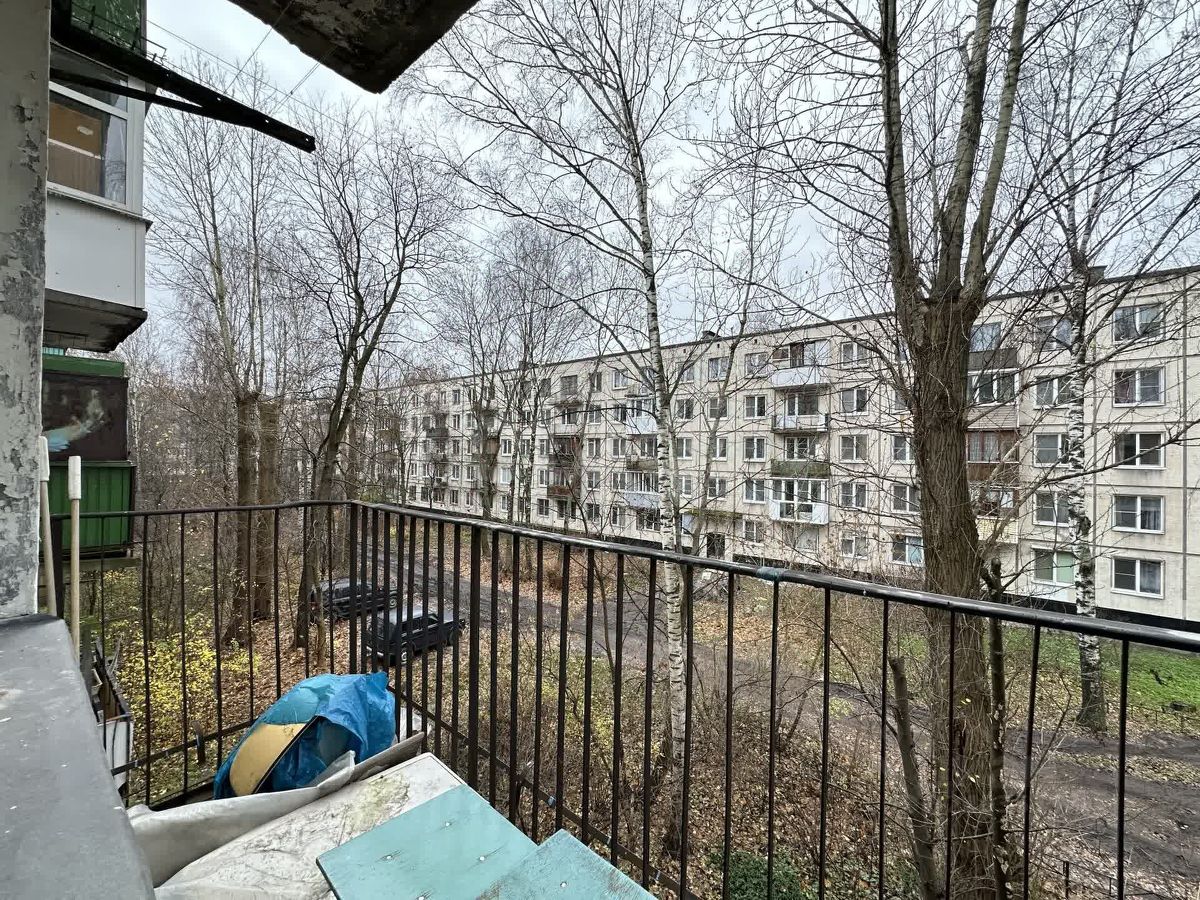 Продажа 2-комн квартиры на вторичном рынке Бухарестская улица, 31К2