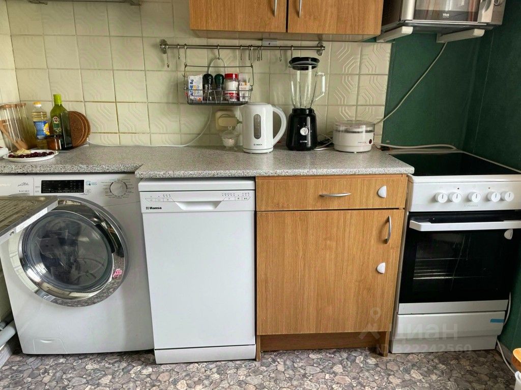 Продажа 3-комн квартиры на вторичном рынке улица Шаврова, 7К1