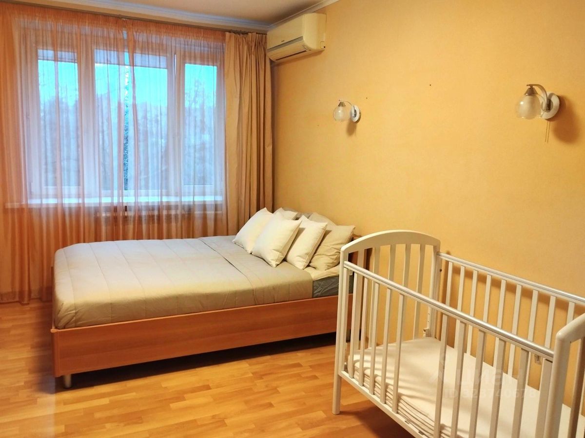 Продажа 3-комн квартиры на вторичном рынке Снежная улица, 14К1