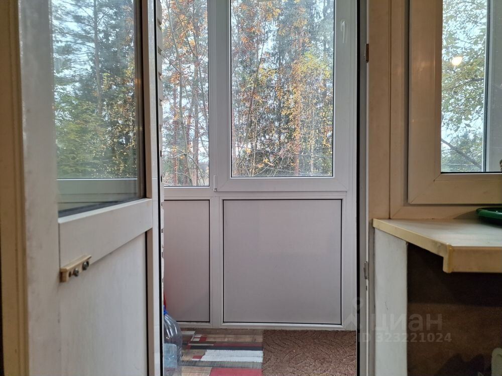 Продажа 1-комн квартиры на вторичном рынке Рощино пгт, улица Заречная, 25