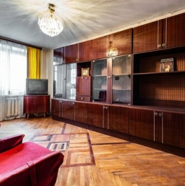 Продажа 2-комн квартиры на вторичном рынке улица Лёни Голикова,  д. 86