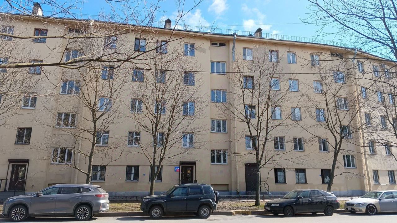 Продажа 3-комн квартиры на вторичном рынке улица Решетникова, 17К1