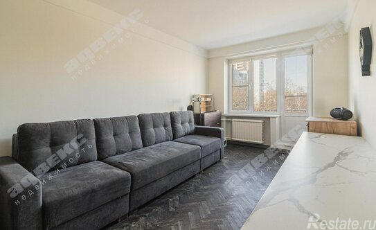 Продажа 1-комн квартиры на вторичном рынке улица Тамбасова,  д. 24