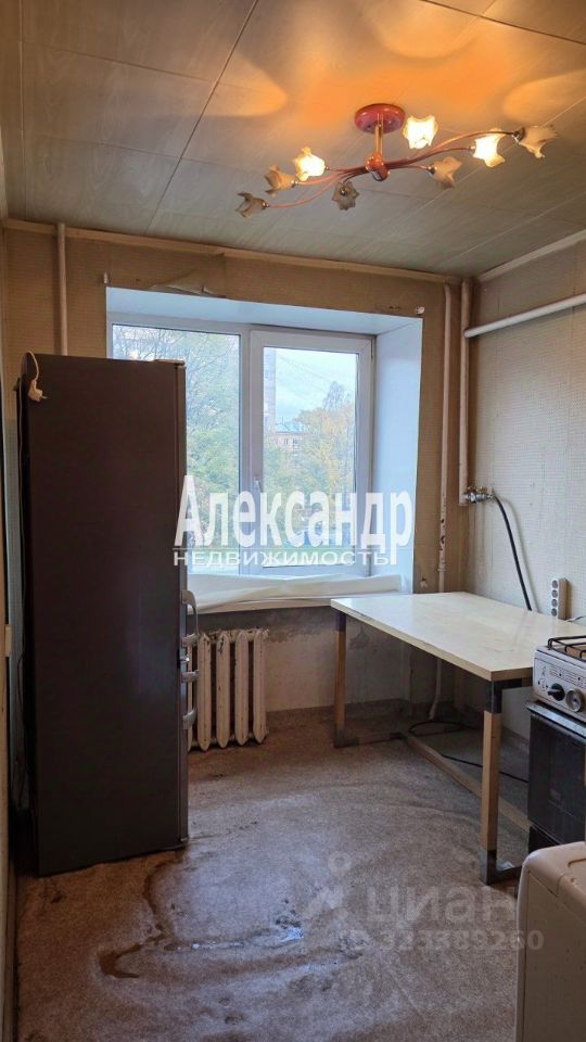 Продажа 2-комн квартиры на вторичном рынке Новоизмайловский проспект, 3