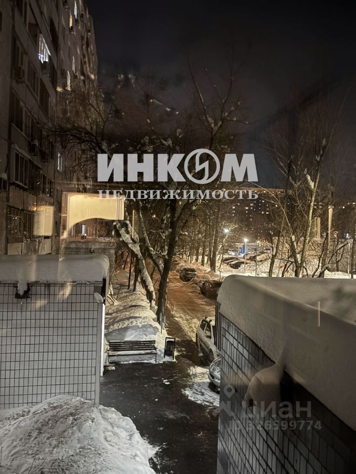Продажа 2-комн квартиры на вторичном рынке Строгинский бульвар, 26К1