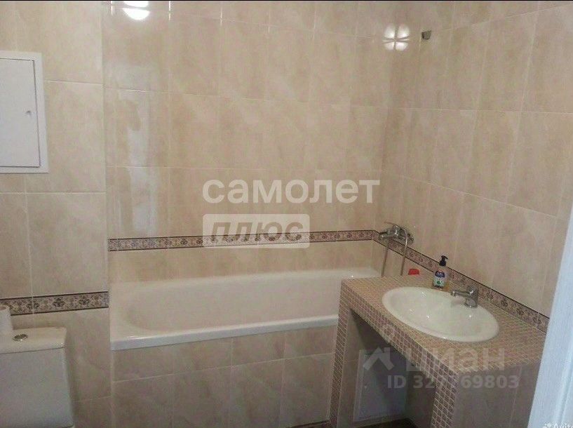 Продажа 3-комн квартиры на вторичном рынке Голубое пгт, проезд Тверецкий, 20