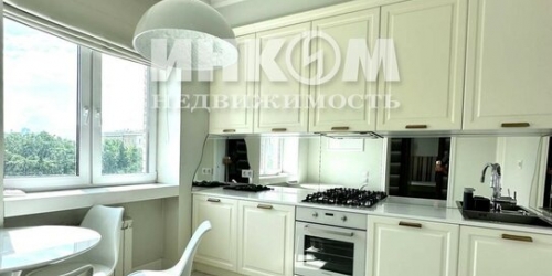 2-комн квартира улица Маршала Рыбалко,  д. 1