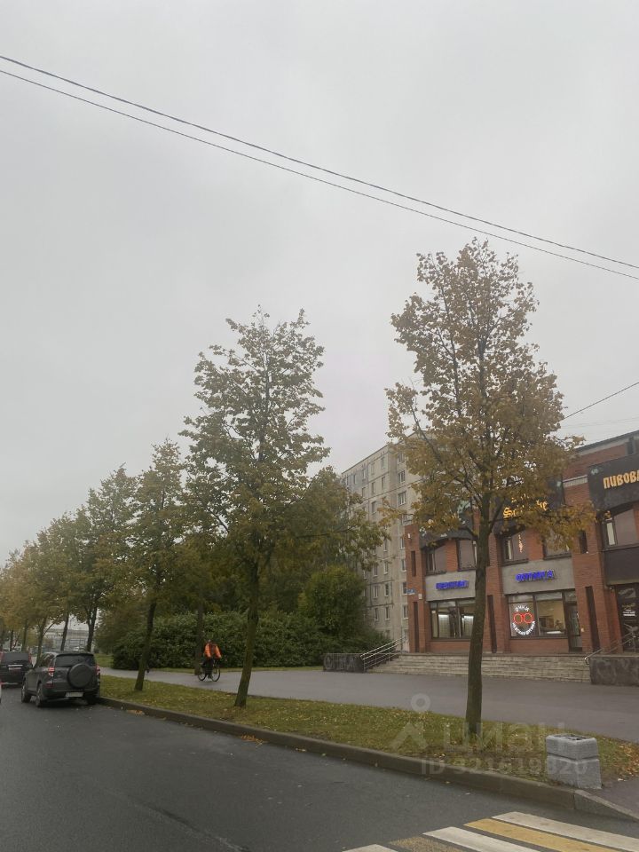 Продажа 2-комн квартиры на вторичном рынке Колпино, Заводской проспект, 14