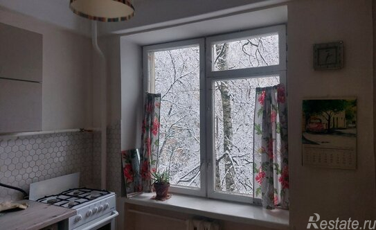 Продажа 2-комн квартиры на вторичном рынке Новоизмайловский проспект,  д. 37