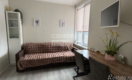 Продажа 2-комн квартиры на вторичном рынке Красногорск, ул Липовой Рощи,  д. 1,  к. 3