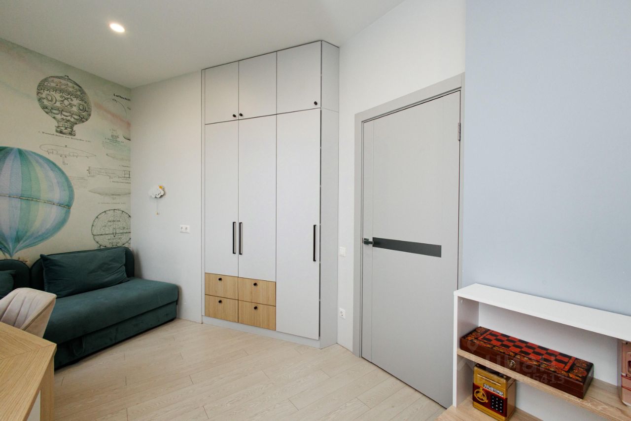 Продажа 3-комн квартиры на вторичном рынке улица Типанова, 23с1