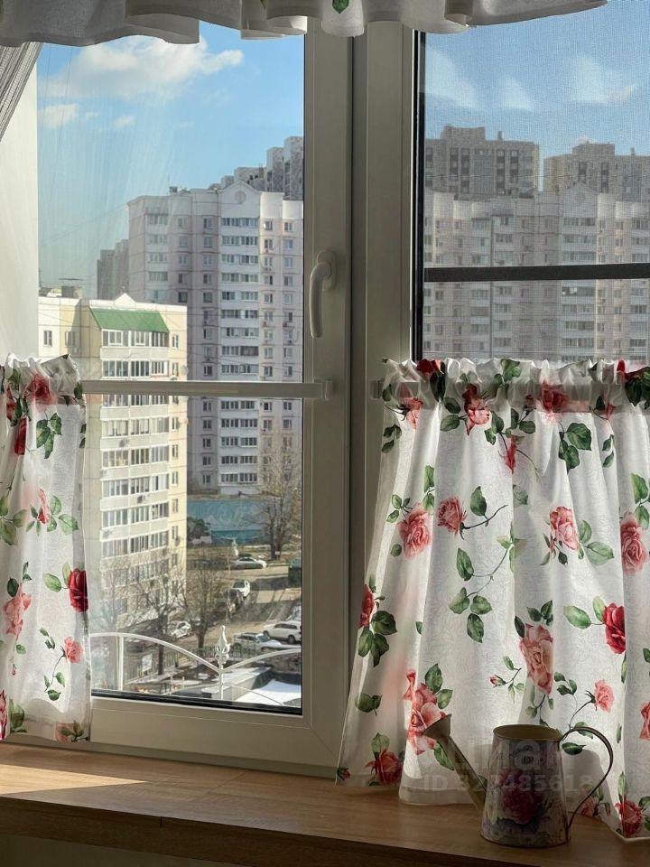 Продажа 2-комн квартиры на вторичном рынке Дзержинский, улица Ленина, 2а