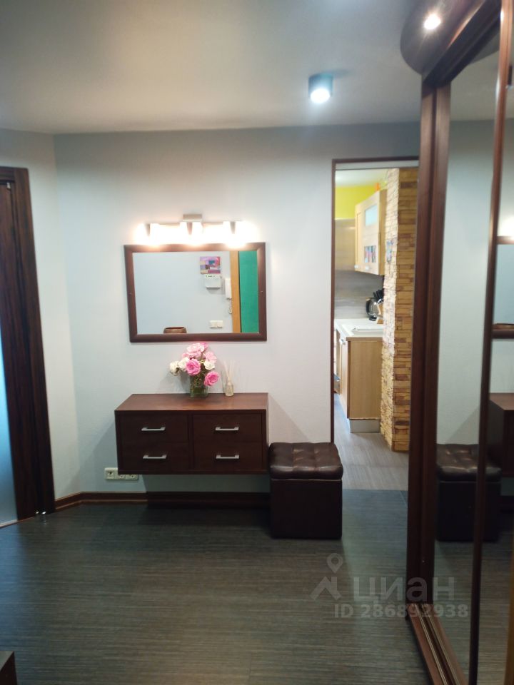 Аренда 3-комн квартиры на вторичном рынке Волочаевская улица, 8