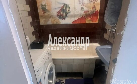 Продажа 1-комн квартиры на вторичном рынке Бухарестская М. ул,  д. 2