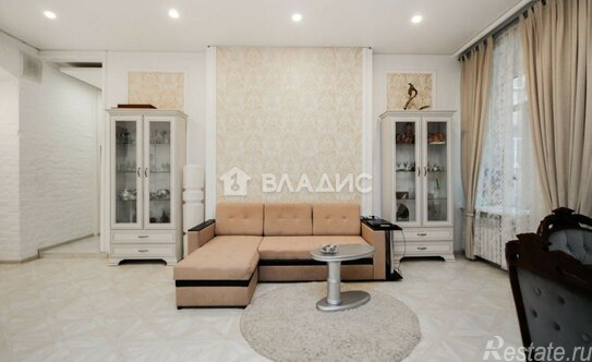 Продажа 3-комн квартиры на вторичном рынке Кирочная улица,  д. 47