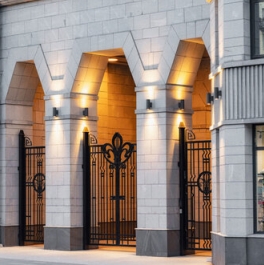 Продажа 2-комн квартиры на вторичном рынке наб Реки Карповки,  д. 39,  к. 2