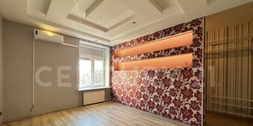 3-комн квартира Стачек пр-кт,  д. 148