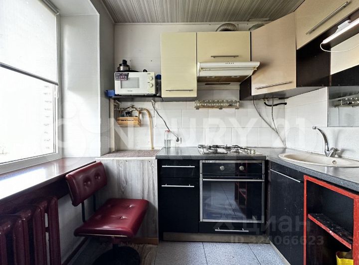 Продажа 2-комн квартиры на вторичном рынке Пушкин, Павловское шоссе, 25а