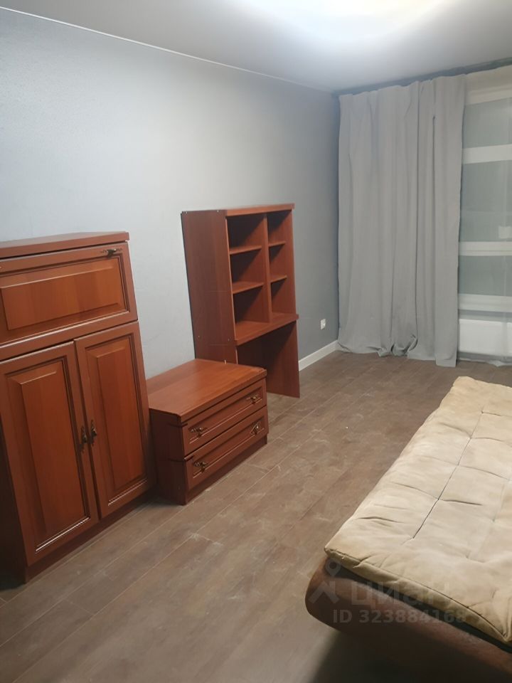 Аренда 2-комн квартиры на вторичном рынке Мурино, улица Шоссе в Лаврики, 67