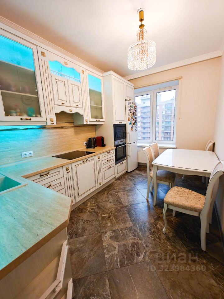 Продажа 2-комн квартиры на вторичном рынке Кудрово г., проспект Строителей, 6