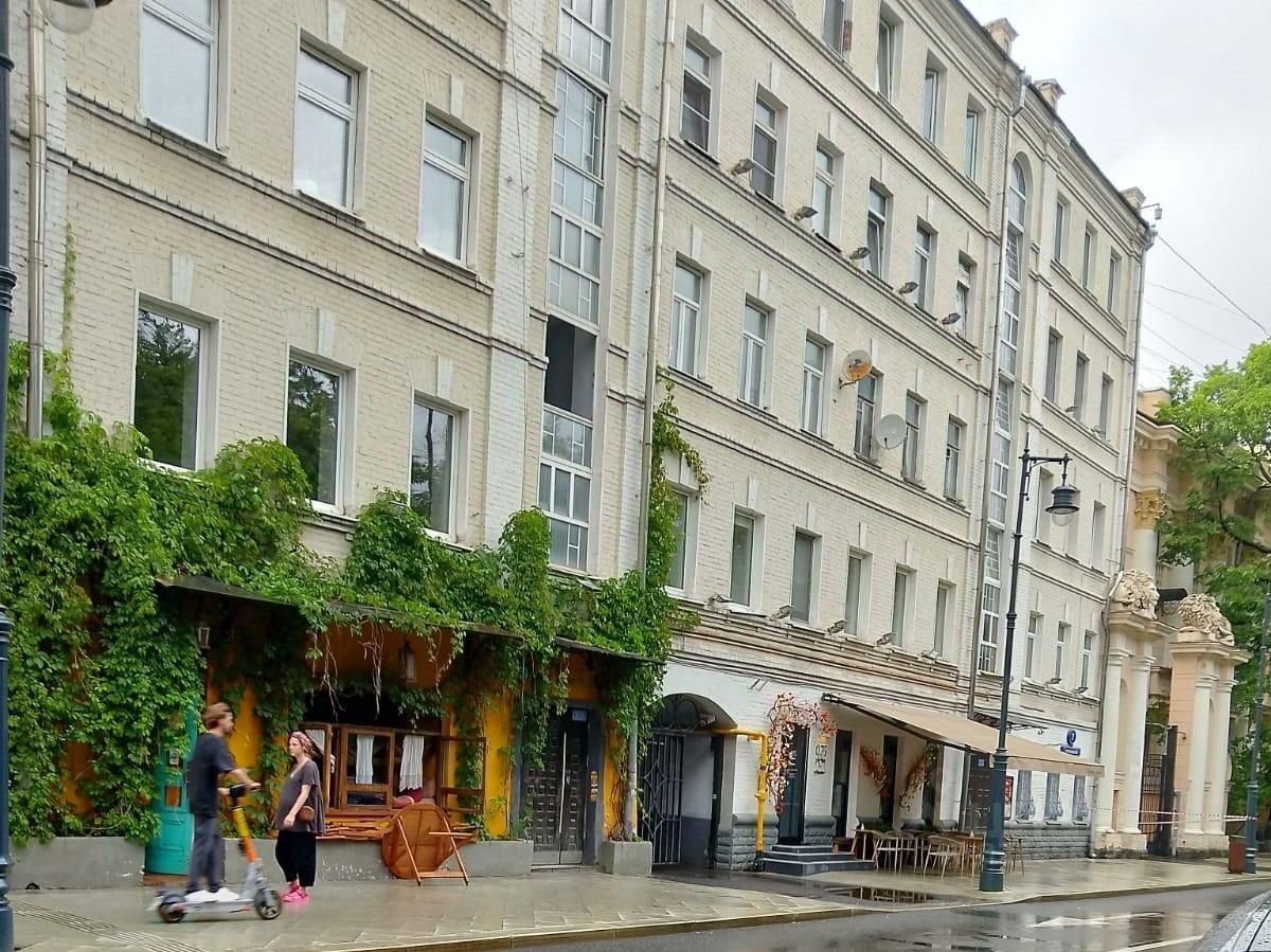 Продажа 3-комн квартиры на вторичном рынке Ермолаевский переулок, 7