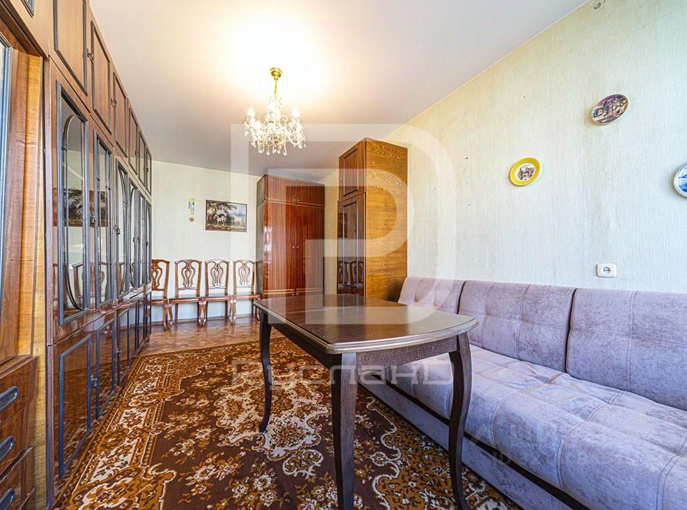 Продажа 3-комн квартиры на вторичном рынке проспект Металлистов, 130