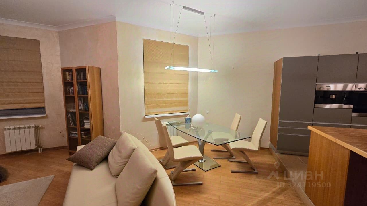 Продажа 2-комн квартиры на вторичном рынке улица Островитянова, 4