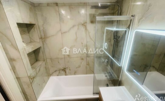 Продажа 2-комн квартиры на вторичном рынке Череповецкая улица