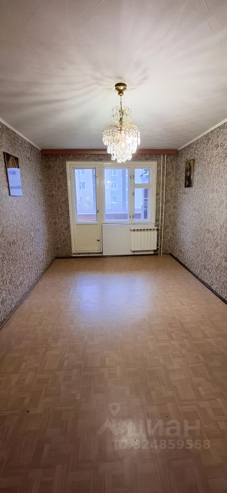 Продажа 3-комн квартиры на вторичном рынке Луга, улица Миккели, 1к3