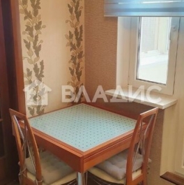 Продажа 1-комн квартиры на вторичном рынке Осенняя улица,  д. 14