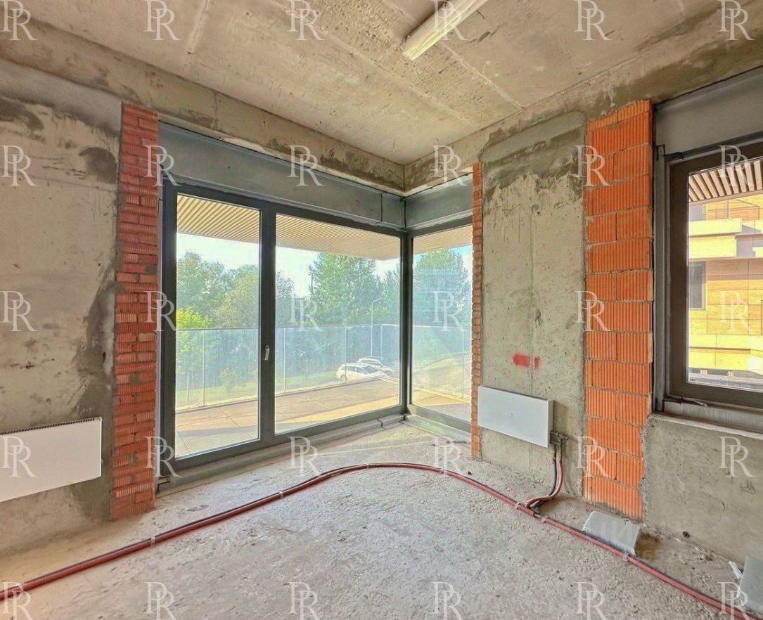 Продажа 4-комн квартиры на вторичном рынке Минская улица, 2Вк6