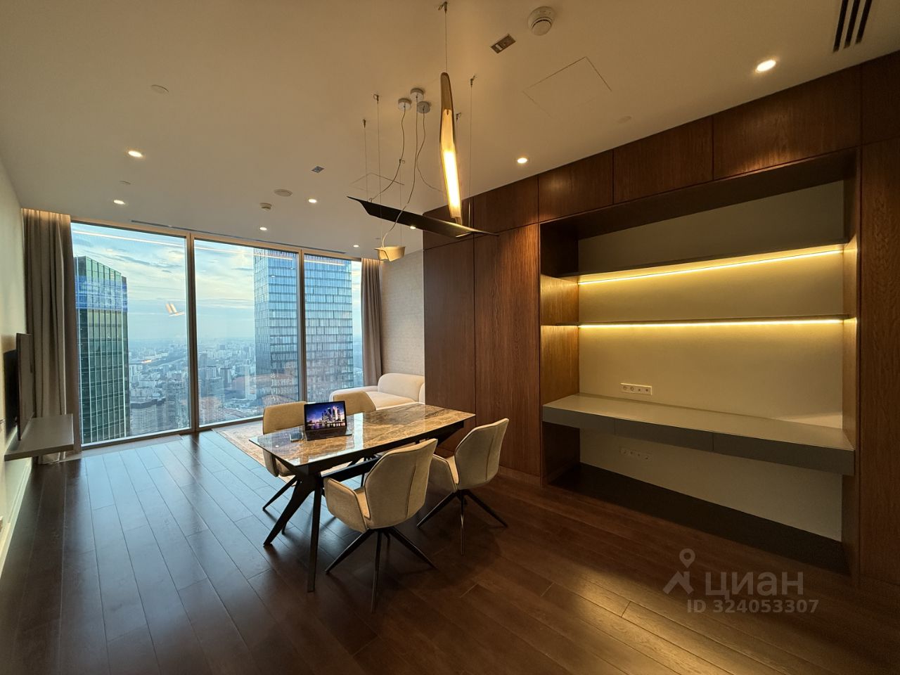 Продажа 2-комн квартиры на вторичном рынке набережная Пресненская, 12