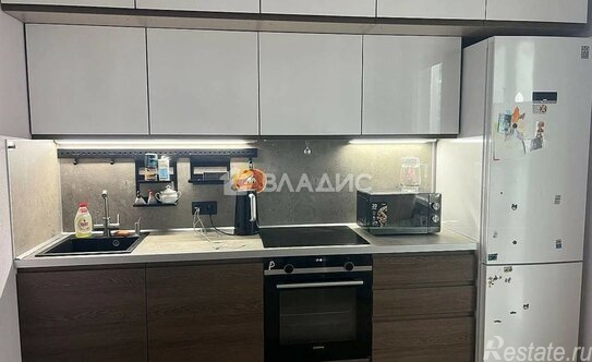 Продажа 1-комн квартиры на вторичном рынке Парашютная ул,  д. 9 к2